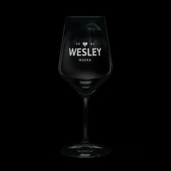 Rode wijnglazen graveren